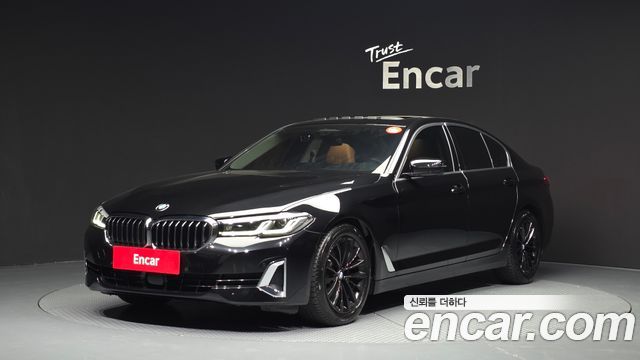 BMW 5-Series 520i Luxury