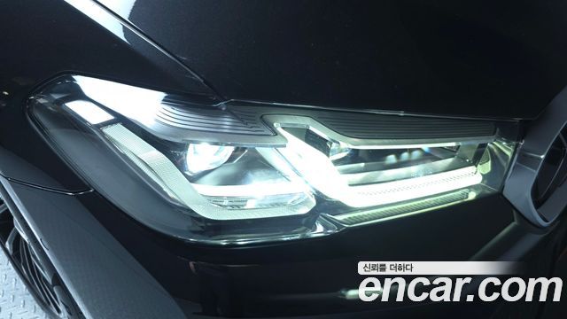 BMW 5-Series 520i Luxury