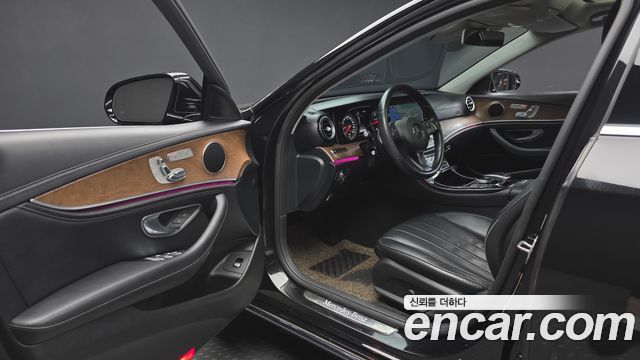 Mercedes-Benz E-Class E220d Exclusive