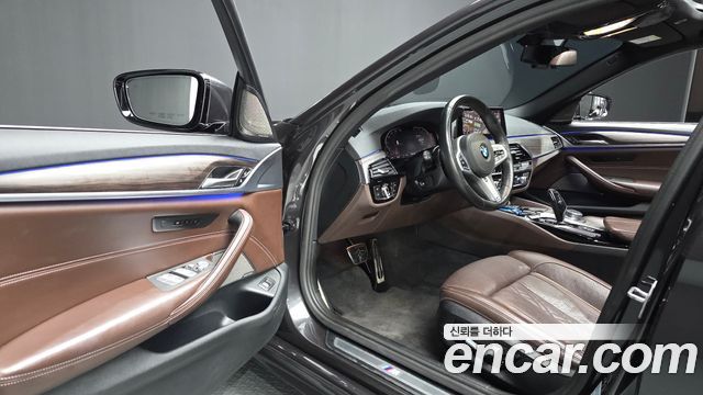 BMW 5-Series 520d xDrive M Sport Package Plus
