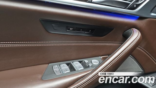 BMW 5-Series 520d xDrive M Sport Package Plus