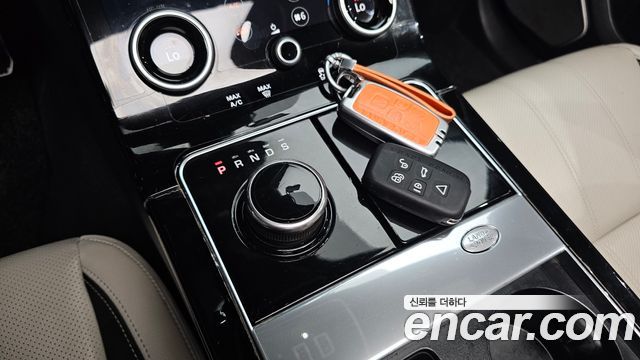Land Rover Range Rover Velar 3.0 D300 R-Dynamic SE