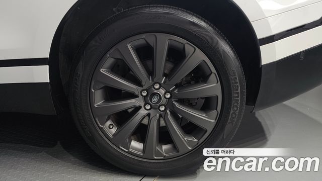 Land Rover Range Rover Velar 3.0 D300 R-Dynamic SE