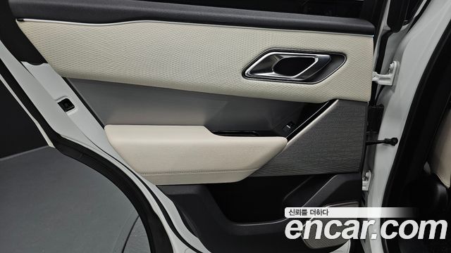 Land Rover Range Rover Velar 3.0 D300 R-Dynamic SE