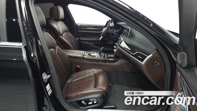 BMW 7-Series 740Li xDrive Design Pure Excellence