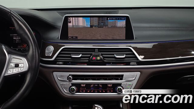 BMW 7-Series 740Li xDrive Design Pure Excellence