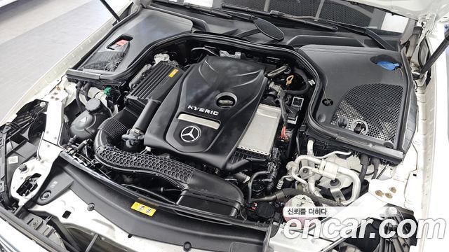 Mercedes-Benz E-Class E300e Exclusive