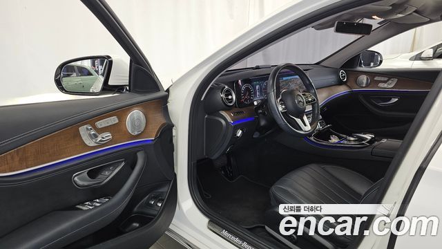 Mercedes-Benz E-Class E300e Exclusive