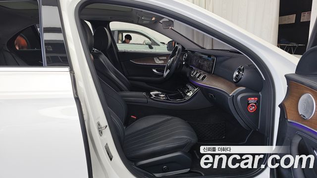 Mercedes-Benz E-Class E300e Exclusive