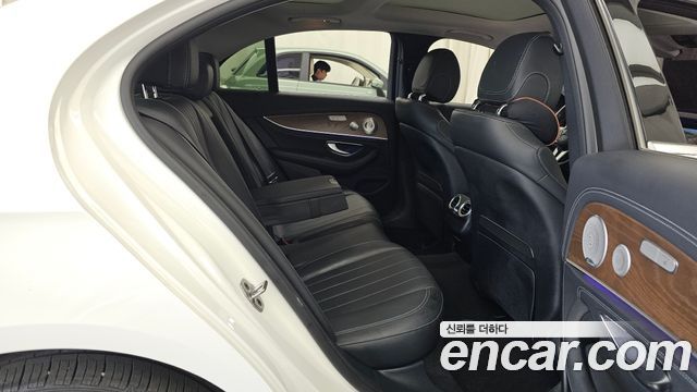 Mercedes-Benz E-Class E300e Exclusive