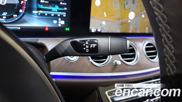 Mercedes-Benz E-Class E300 4MATIC Exclusive