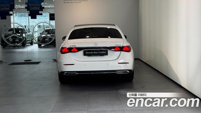 Mercedes-Benz E-Class E450 4MATIC Exclusive