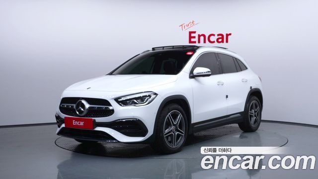 Mercedes-Benz GLA-Class GLA250 4MATIC