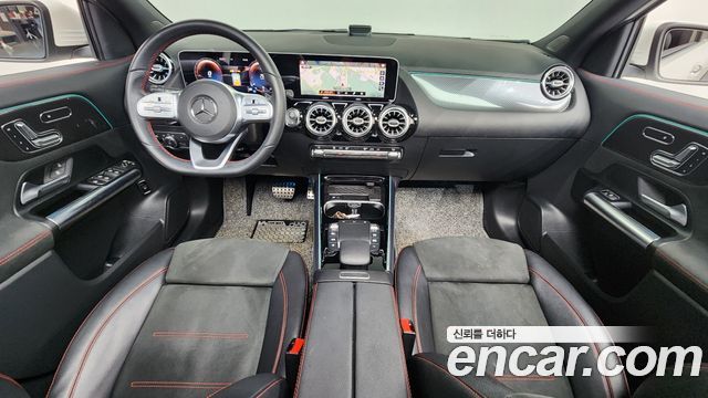 Mercedes-Benz GLA-Class GLA250 4MATIC
