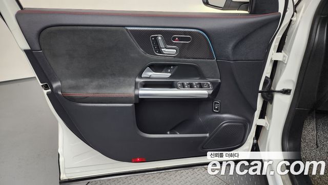 Mercedes-Benz GLA-Class GLA250 4MATIC