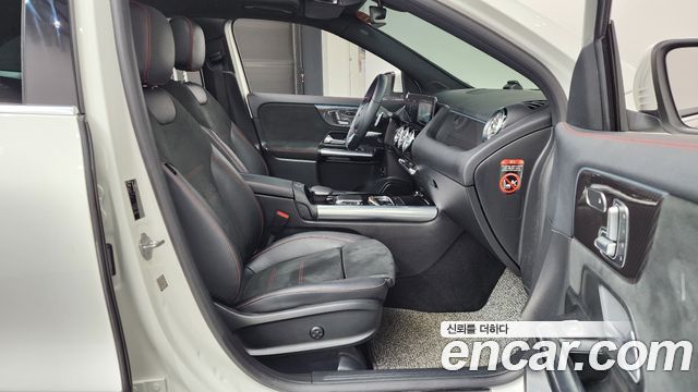 Mercedes-Benz GLA-Class GLA250 4MATIC