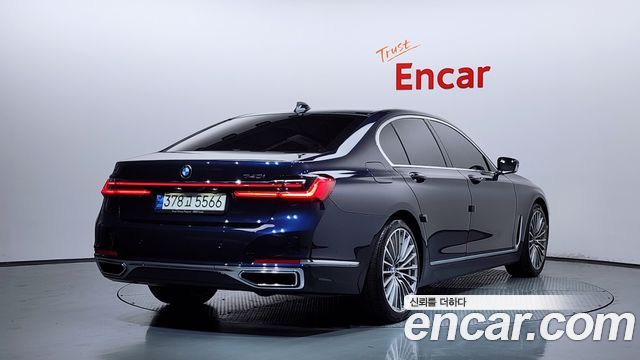 BMW 7-Series 740i Design Pure Excellence