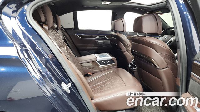 BMW 7-Series 740i Design Pure Excellence