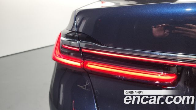 BMW 7-Series 740i Design Pure Excellence