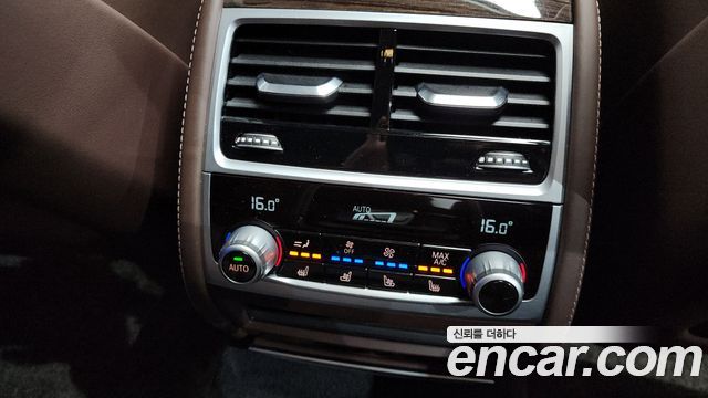 BMW 7-Series 740i Design Pure Excellence