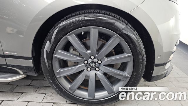 Land Rover Range Rover Velar 3.0 D300 R-Dynamic HSE