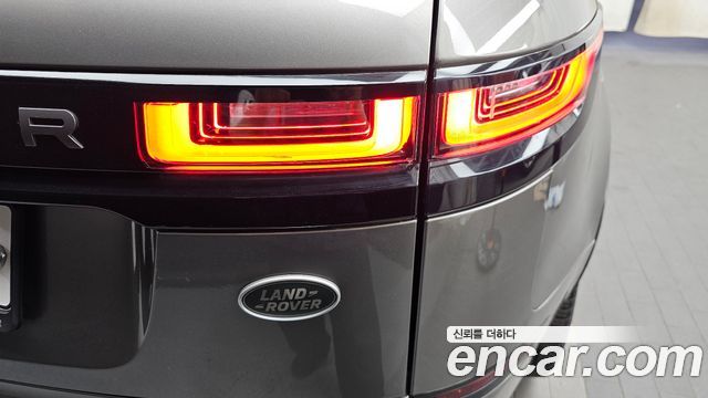 Land Rover Range Rover Velar 3.0 D300 R-Dynamic HSE