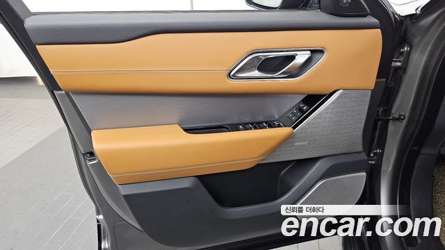 Land Rover Range Rover Velar 3.0 D300 R-Dynamic HSE