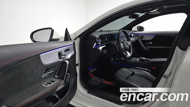 Mercedes-Benz CLA-Class CLA250 4MATIC