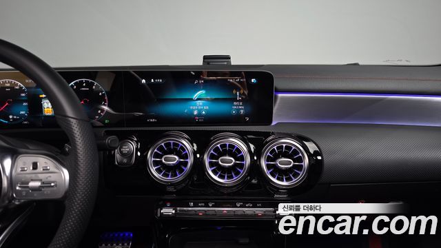 Mercedes-Benz CLA-Class CLA250 4MATIC