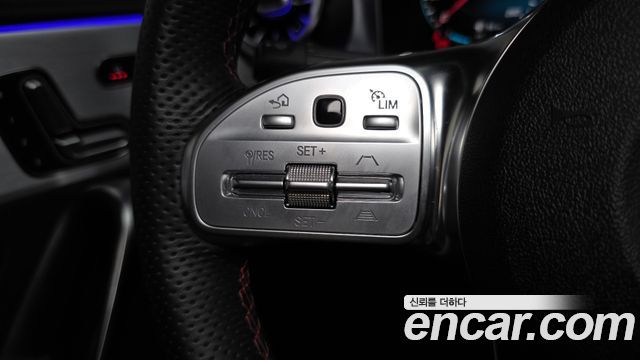 Mercedes-Benz CLA-Class CLA250 4MATIC