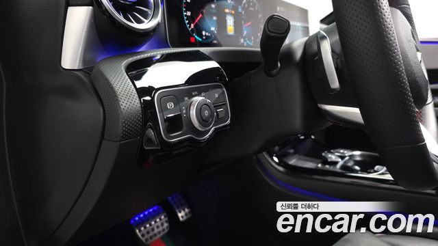 Mercedes-Benz CLA-Class CLA250 4MATIC
