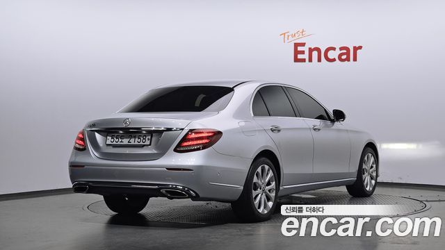 Mercedes-Benz E-Class E300 Exclusive