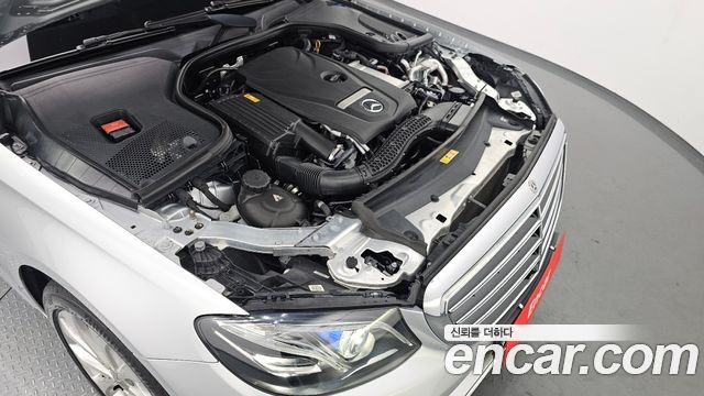 Mercedes-Benz E-Class E300 Exclusive