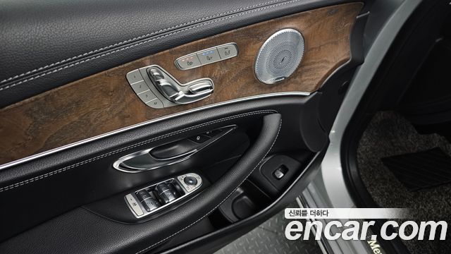 Mercedes-Benz E-Class E300 Exclusive