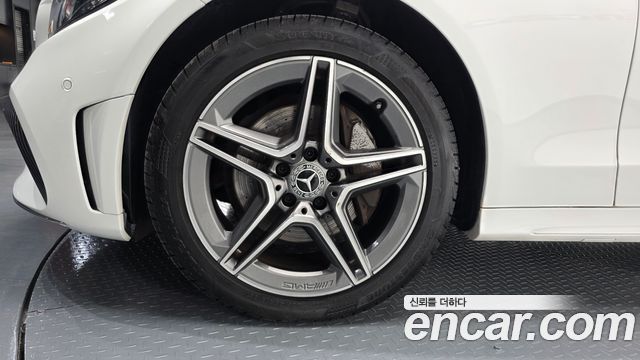 Mercedes-Benz C-Class C220 d 4MATIC AMG Line