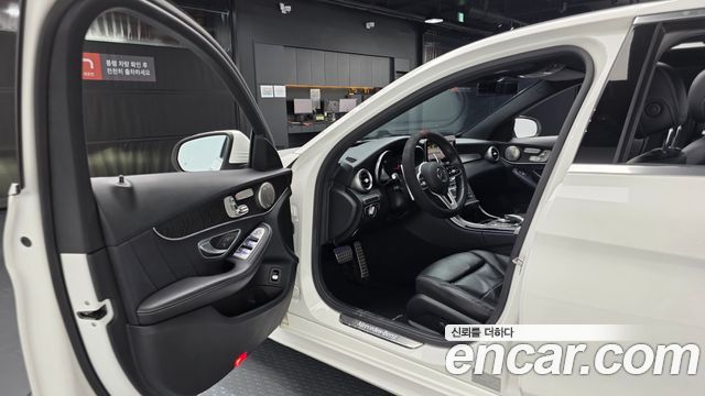 Mercedes-Benz C-Class C220 d 4MATIC AMG Line