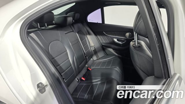 Mercedes-Benz C-Class C220 d 4MATIC AMG Line