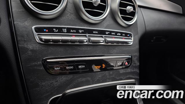 Mercedes-Benz C-Class C220 d 4MATIC AMG Line