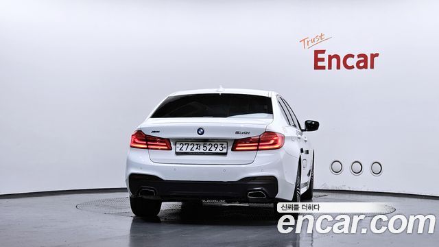 BMW 5-Series 530i M Sport Package Plus