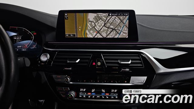 BMW 5-Series 530i M Sport Package Plus