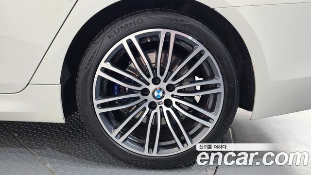 BMW 5-Series 530i M Sport Package Plus