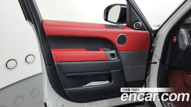 Land Rover Range Rover Sport 3.0 SDV6 HSE Dynamic