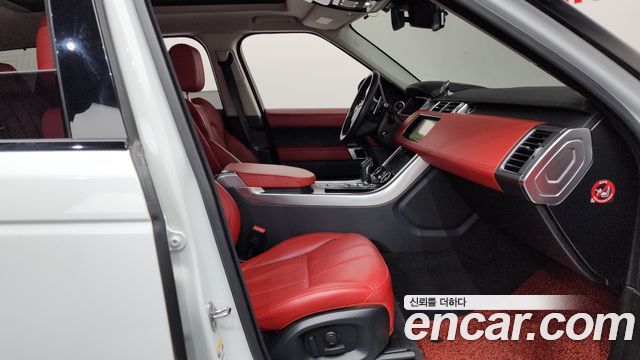 Land Rover Range Rover Sport 3.0 SDV6 HSE Dynamic