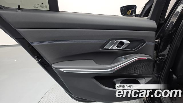 BMW 3-Series 320i M Sport