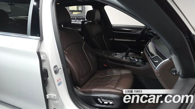 BMW 7-Series 745Le iPerformance M Sport