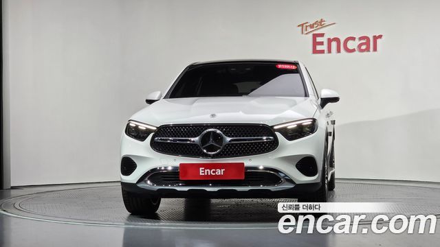 Mercedes-Benz GLC-Class GLC300 4MATIC Avnatgarde Coupe