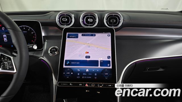 Mercedes-Benz GLC-Class GLC300 4MATIC Avnatgarde Coupe