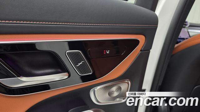 Mercedes-Benz GLC-Class GLC300 4MATIC Avnatgarde Coupe