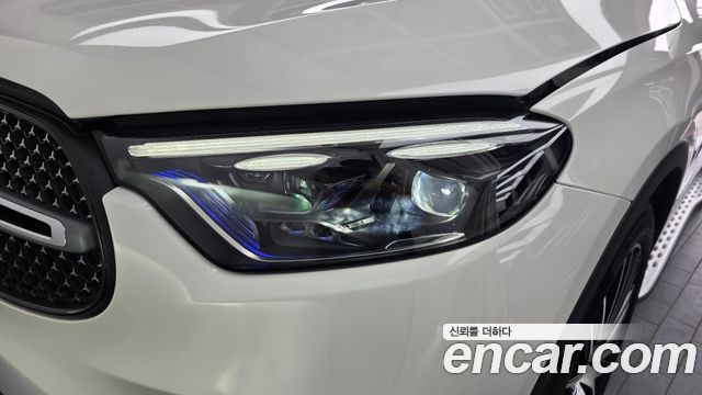 Mercedes-Benz GLC-Class GLC300 4MATIC Avnatgarde Coupe