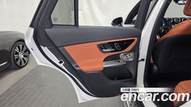 Mercedes-Benz GLC-Class GLC300 4MATIC Avnatgarde Coupe